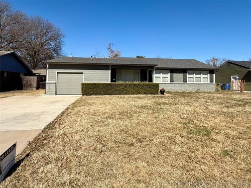 1557 49th Pl, Tulsa, OK, 74105-4809 | Card Image