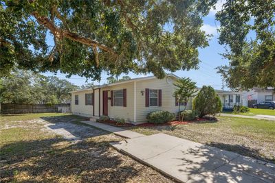 Adorable Curb Appeal! | Image 1