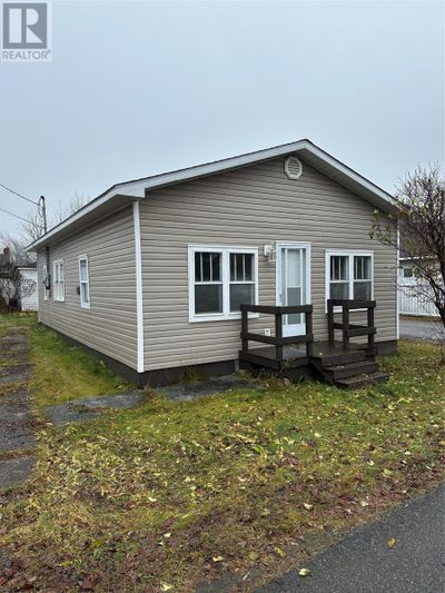 5 Elizabeth St, House other with 2 bedrooms, 1 bathrooms and null parking in Grand Falls-Windsor NL | Image 3