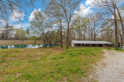 75 Cedarfield Rd, Pinson, TN, 38366-9735 | Card Image