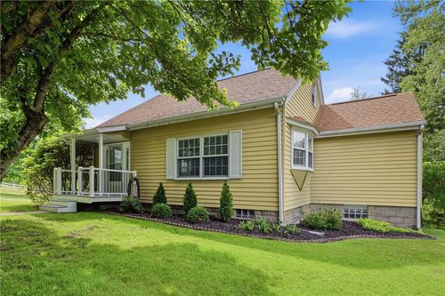 245 Blackswoods Rd, Freedom, PA, 15042-9646 | Card Image