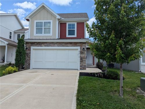 8816 9th St, Blue Springs, MO, 64064-7839 | Card Image