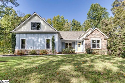 215 Windsor Rd, Greer, SC, 29651-1038 | Card Image