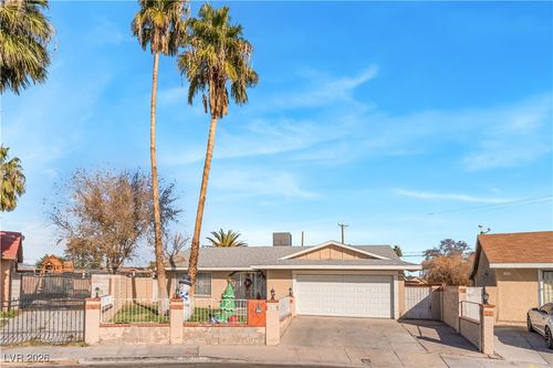 3213 El Morro Ave, Las Vegas, NV, 89101-1817 | Card Image