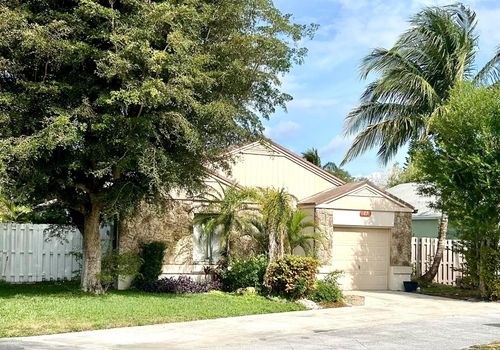11 Mayfield Way, Boynton Beach, FL, 33426-7625 | Card Image