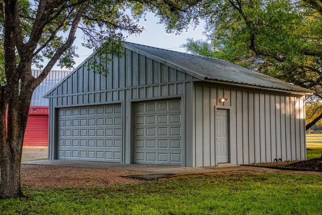 1585 Round Top Rd, Home with 6 bedrooms, 7 bathrooms and null parking in Round Top TX | Image 27