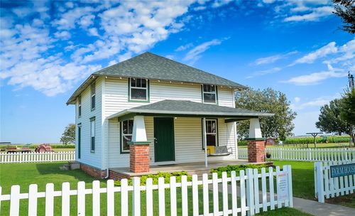 1012 Old 66 Rd, Hydro, OK, 73048-9735 | Card Image