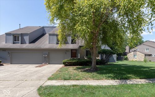 540 Conner Creek Dr, Fishers, IN, 46038-1823 | Card Image