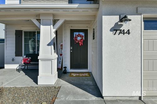 7744 E Rogue Dr, Nampa, ID, 83687-4852 | Card Image