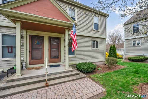 122-122 Colonial Hill Dr, Wallingford, CT, 06492-3469 | Card Image