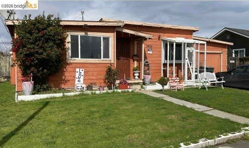 1425 E Alisal St, Salinas, CA, 93905 | Card Image