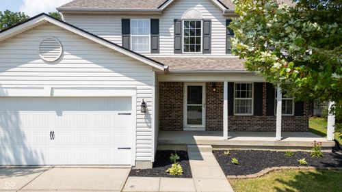 8434 Smithfield Ln, Indianapolis, IN, 46237-9159 | Card Image