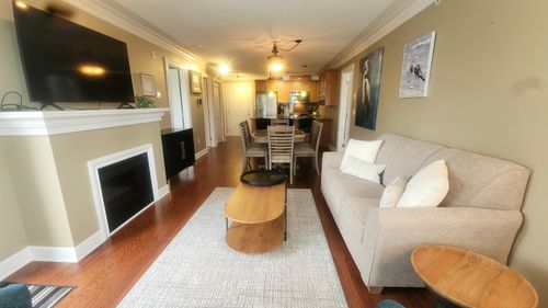 15357 Roper Avenue, Surrey, BC, V6B2G2 | Card Image
