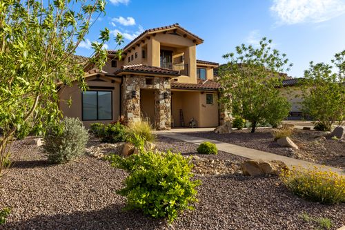 385 E Entrada Dr, Virgin, UT, 84779-7773 | Card Image