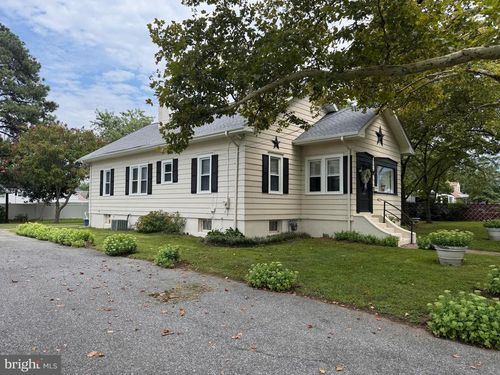 16 Norman Ave, DELRAN, NJ, 08075-1010 | Card Image