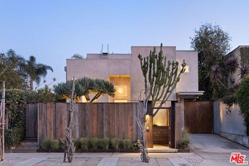 518 Sunset Ave, Venice, CA, 90291 | Card Image