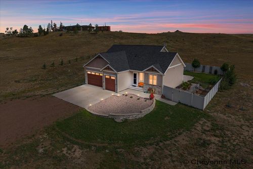 2444 Channell Dr, Cheyenne, WY, 82009-9138 | Card Image