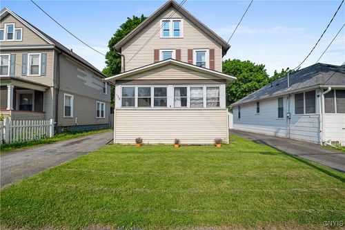 172 Nichols Ave, Syracuse, NY, 13206-3045 | Card Image