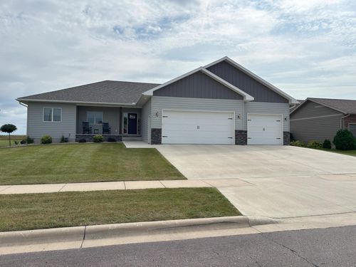 1145 Horatio St, Fairmont, MN, 56031-2500 | Card Image