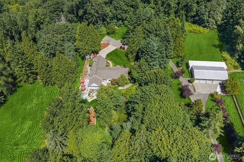 27522 Ne 53rd St, Redmond, WA, 98053-8828 | Card Image