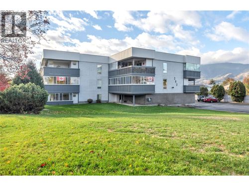 201-262 Kinney Ave, Penticton, BC, V2A3N9 | Card Image