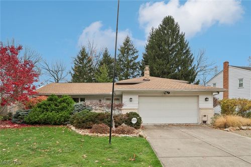 368 Balmoral Drive, Richmond Heights, OH, 44143 | Card Image