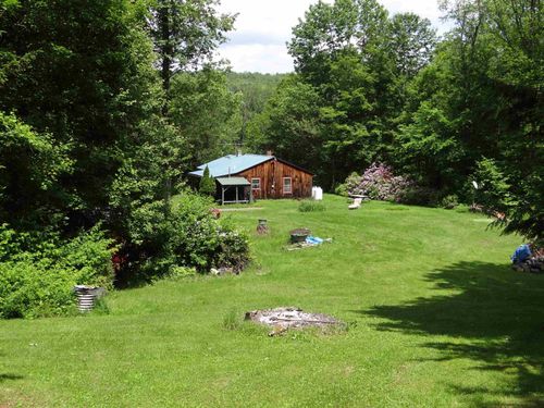 2505 County Rd, Windsor, VT, 05089-9582 | Card Image