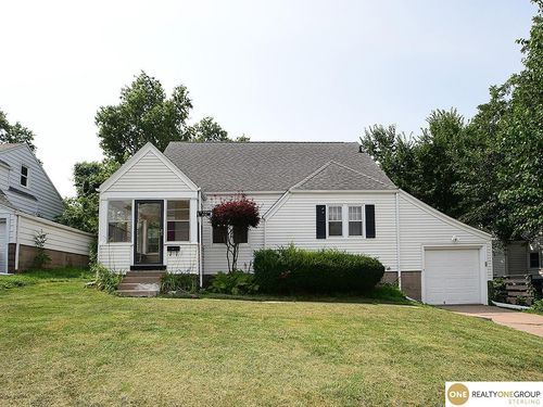 4921 Woolworth Ave, Omaha, NE, 68106-2460 | Card Image