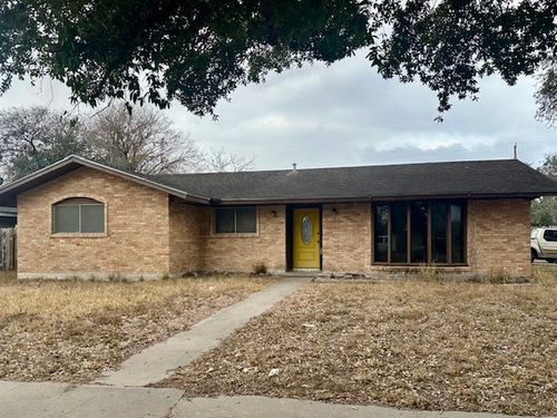 903 Lyndale Street, Kingsville, TX, 78363 | Card Image
