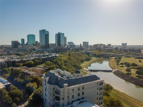 apt-110-501 Samuels Ave, Fort Worth, TX, 76102-8641 | Card Image