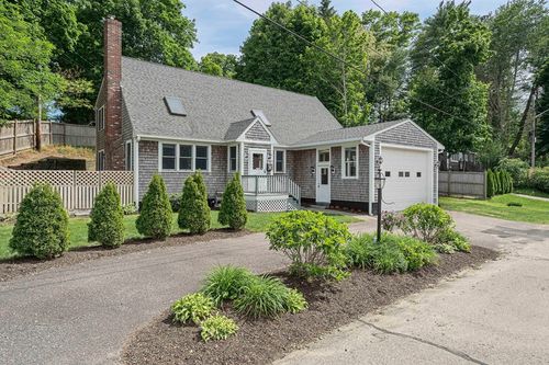 5 Margerie St, Plymouth, MA, 02360-3943 | Card Image