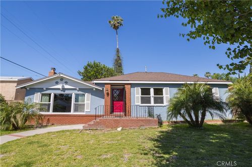 8321 Quartz Ave, Winnetka, CA, 91306-1445 | Card Image