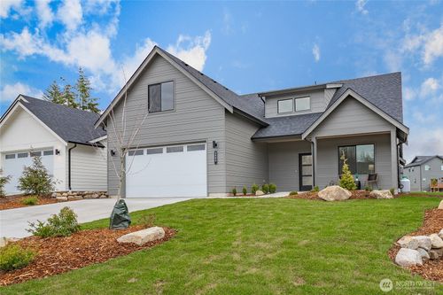 710 E 5th Street, Nooksack, WA, 98276 | Card Image