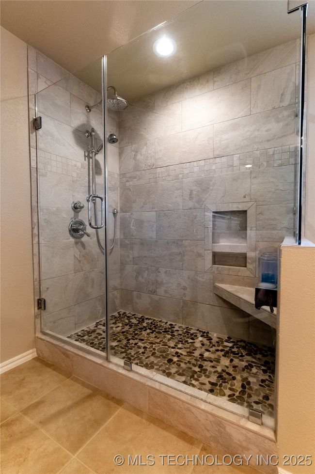 Updated shower | Image 10