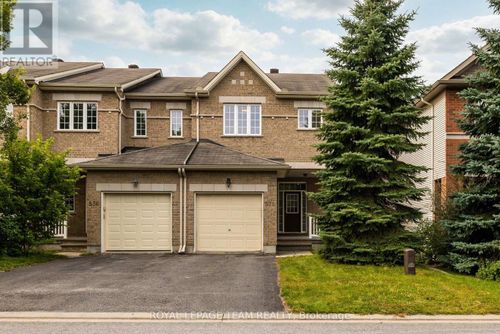 578 Remnor Avenue, Ottawa, ON, K2T0A5 | Card Image
