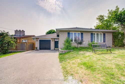 1402 Wilson Rd N, Oshawa, ON, L1K2B9 | Card Image