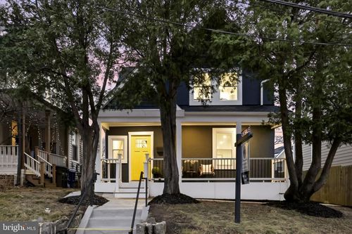 907 Lawrence St Ne, WASHINGTON, DC, 20017-3520 | Card Image