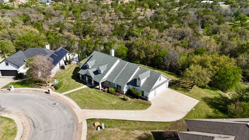 604 Woodland Park Dr, Marble Falls, TX, 78654-4666 | Card Image