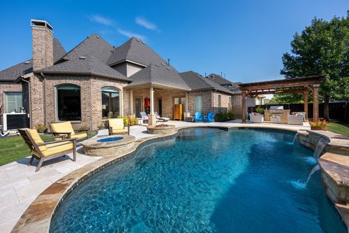 675 Featherstone Dr, Rockwall, TX, 75087-7145 | Card Image