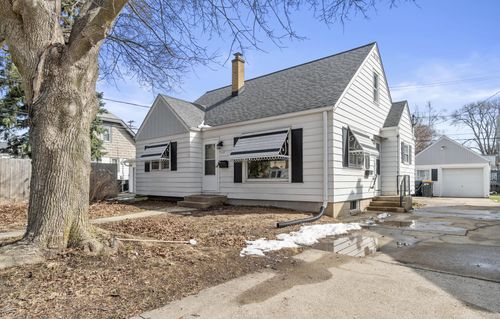 2114 S 80th St, WEST ALLIS, WI, 53219-1065 | Card Image
