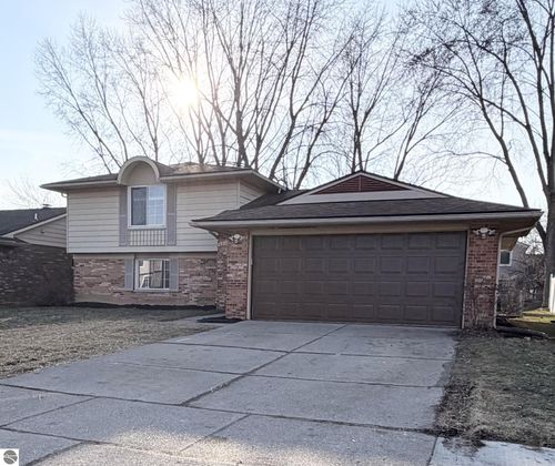 6311 Winter Dr, Canton, MI, 48187-3640 | Card Image