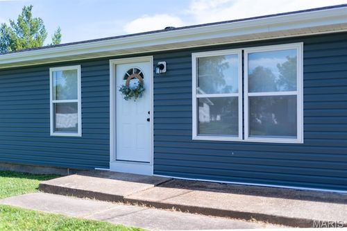 816 W Jackson Ave, Owensville, MO, 65066-1618 | Card Image