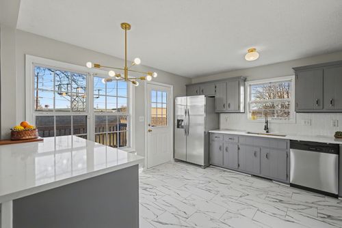 256 Fritz Cir, Clarksville, TN, 37042-4289 | Card Image
