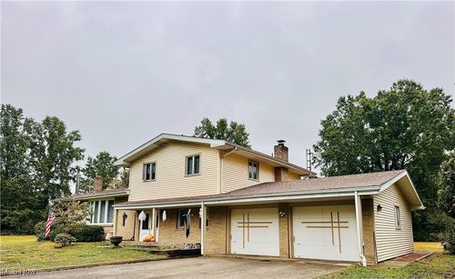 357 Warren Ave, Vienna, OH, 44473-9602 | Card Image