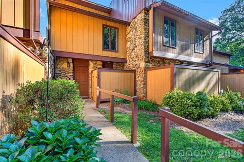 132 Colony Dr, Arden, NC, 28704-3140 | Card Image