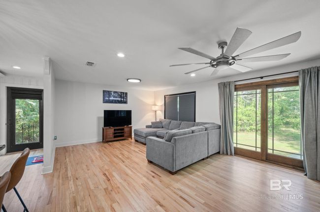 Living Room | Image 5