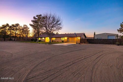 8155 W Ave E, Lancaster, CA, 93536 | Card Image