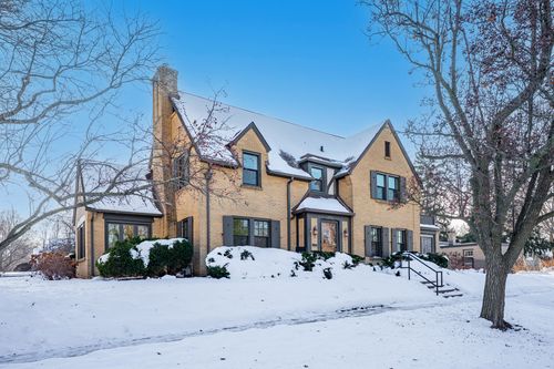 2127 Jackson St, Rockford, IL, 61107-4421 | Card Image