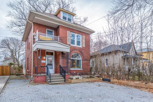 4308 Ellis St, Niagara Falls, ON, L2E1H1 | Card Image