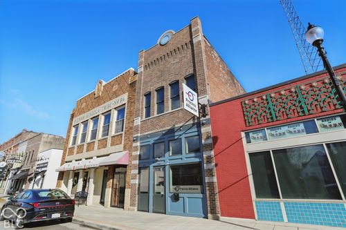 164 E Jefferson St, Franklin, IN, 46131-2323 | Card Image